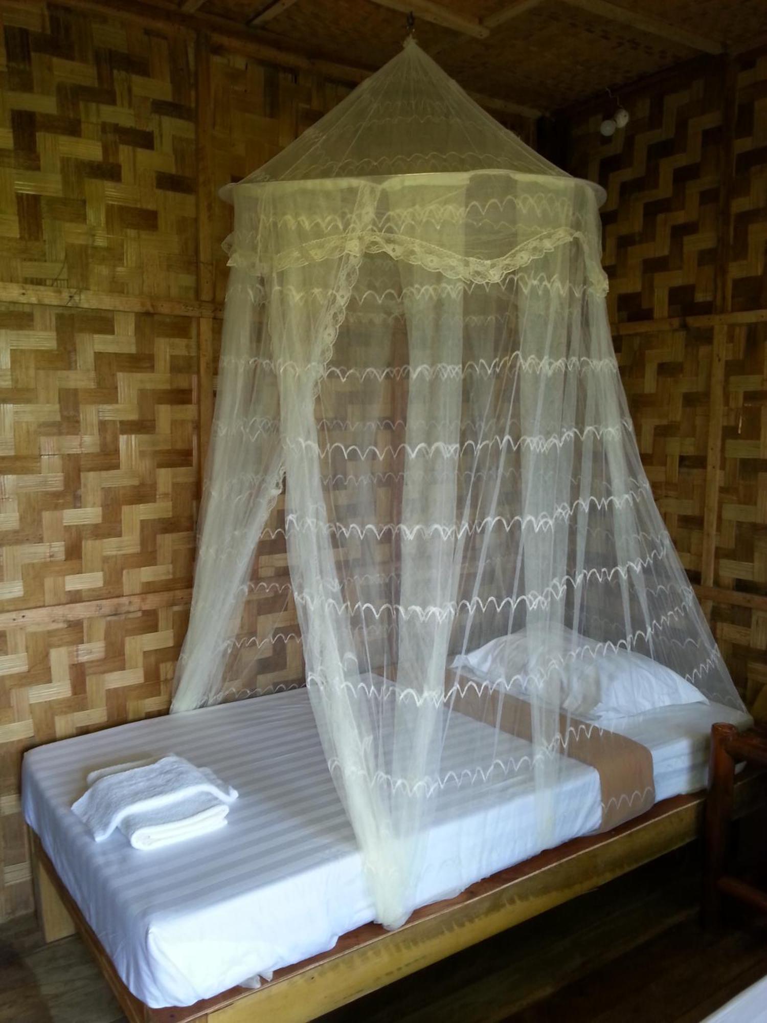 Ngwe Saung Garden Guest House หง่วยวง ภายนอก รูปภาพ