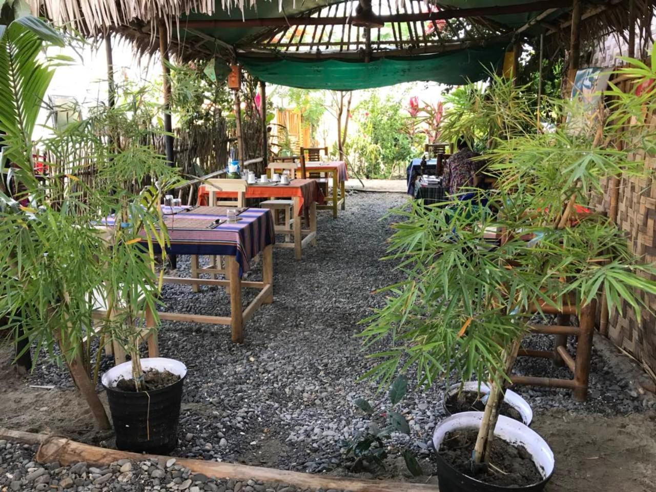 Ngwe Saung Garden Guest House หง่วยวง ภายนอก รูปภาพ
